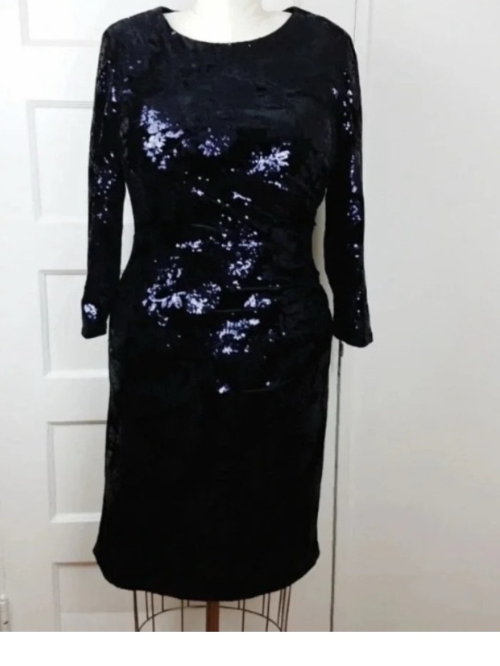 Eliza J navy Sequin Long Sleeve Dress velour dress size 6 Classic Evening Style - Picture 2 of 5